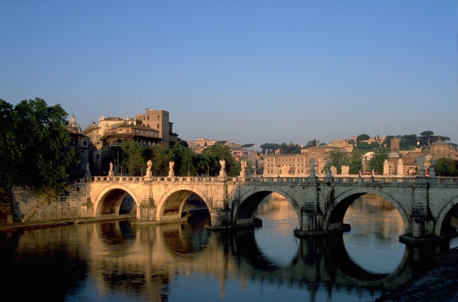Crossing the Curricucon: Suggestions for using Classics across the curriculum